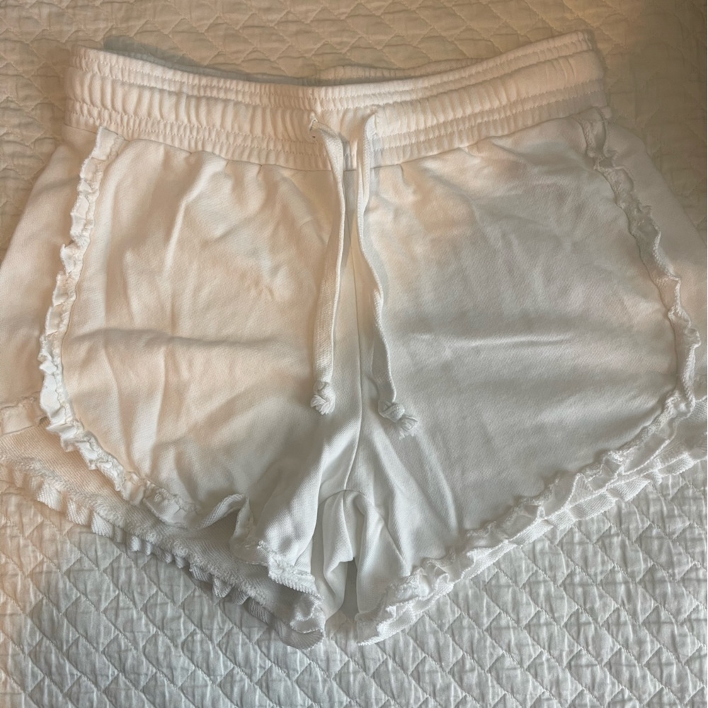 Generation Love (like new) white cotton shorts with ruffle hem
